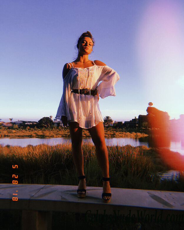 Jade Chynoweth Erotic 88327