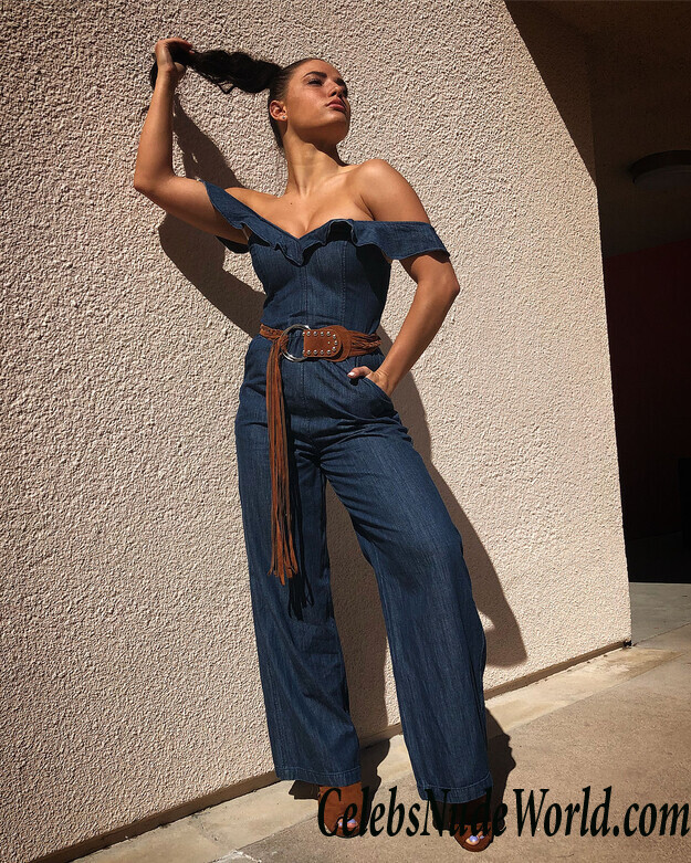 Jade Chynoweth Erotic 88440