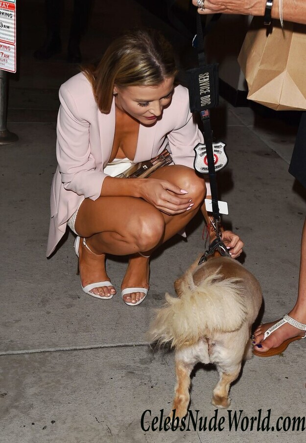 Joanna Krupa: Upskirt That Has Never Been 88622