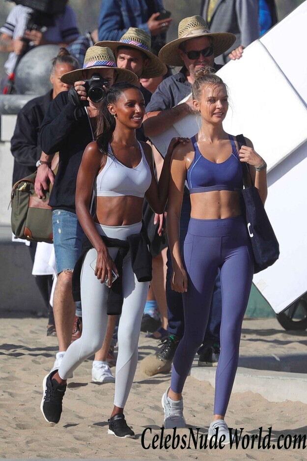 Josephine Skriver & Jasmine Tookes Sexy 88892