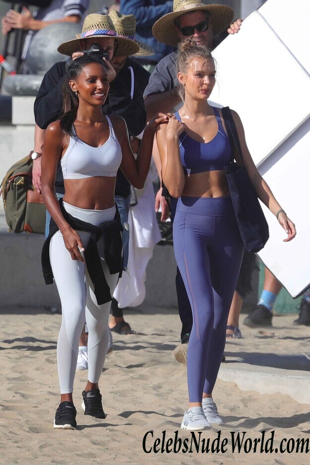 Josephine Skriver & Jasmine Tookes Sexy 88896