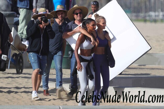 Josephine Skriver & Jasmine Tookes Sexy 88912