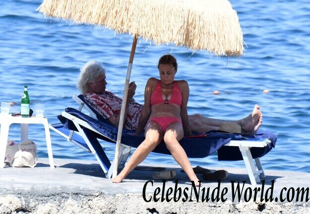 Jeanne Marine Bikini 89118