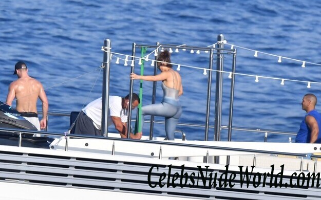 Jennifer Lopez Hot 89289