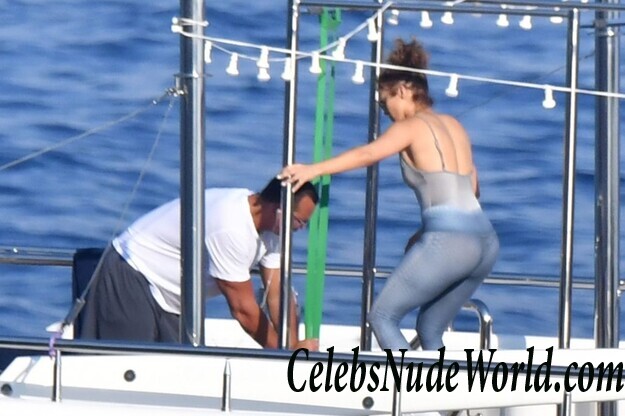 Jennifer Lopez Hot 89290