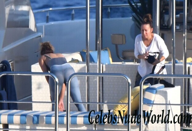 Jennifer Lopez Hot 89296