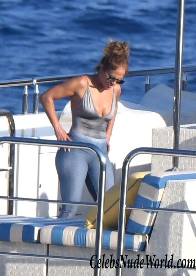 Jennifer Lopez Hot 89301