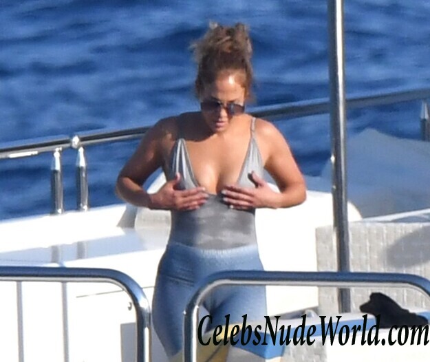 Jennifer Lopez Hot 89303