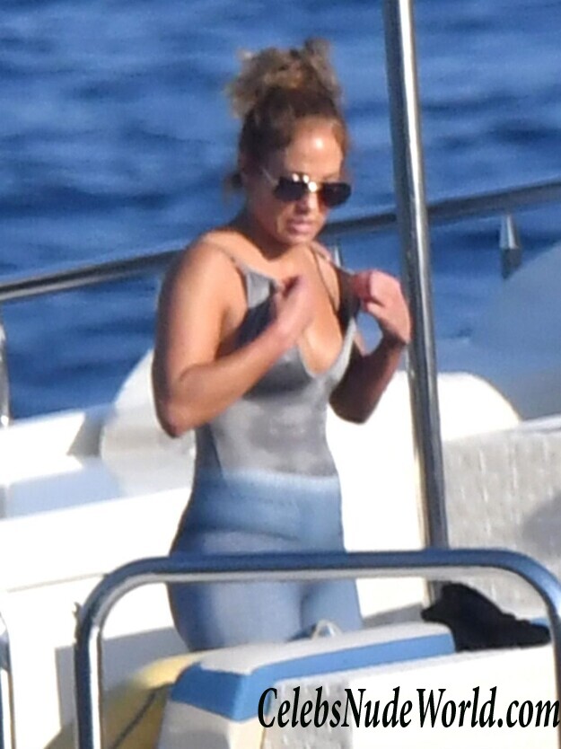 Jennifer Lopez Hot 89305