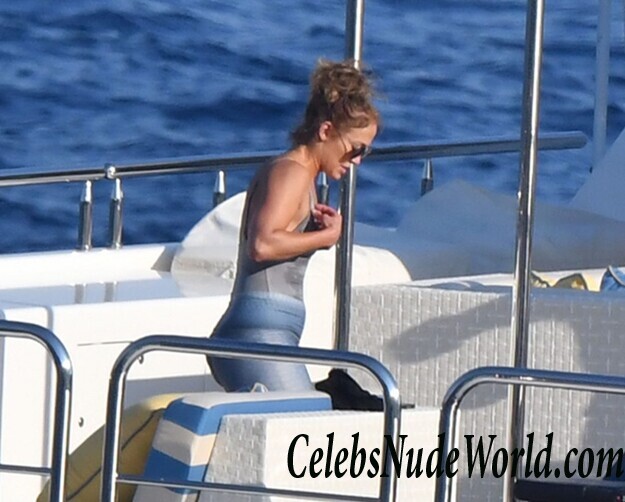 Jennifer Lopez Hot 89306