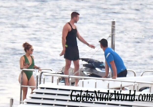 Jennifer Lopez Hot 89327