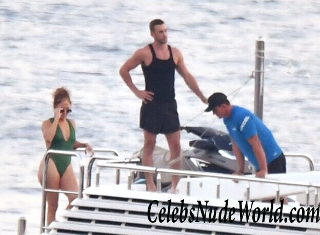 Jennifer Lopez Hot 89328