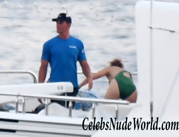 Jennifer Lopez Hot 89331