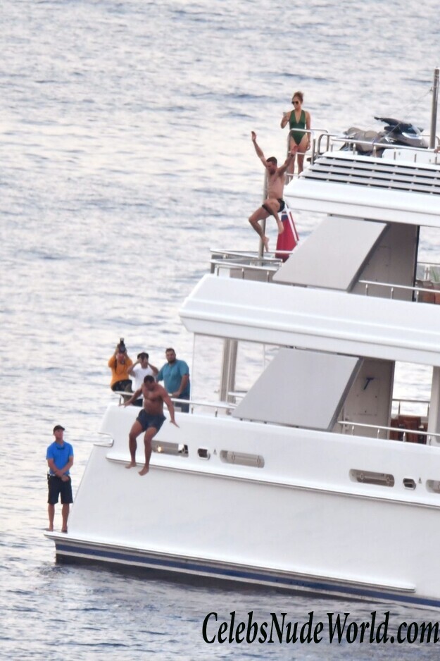 Jennifer Lopez Hot 89340