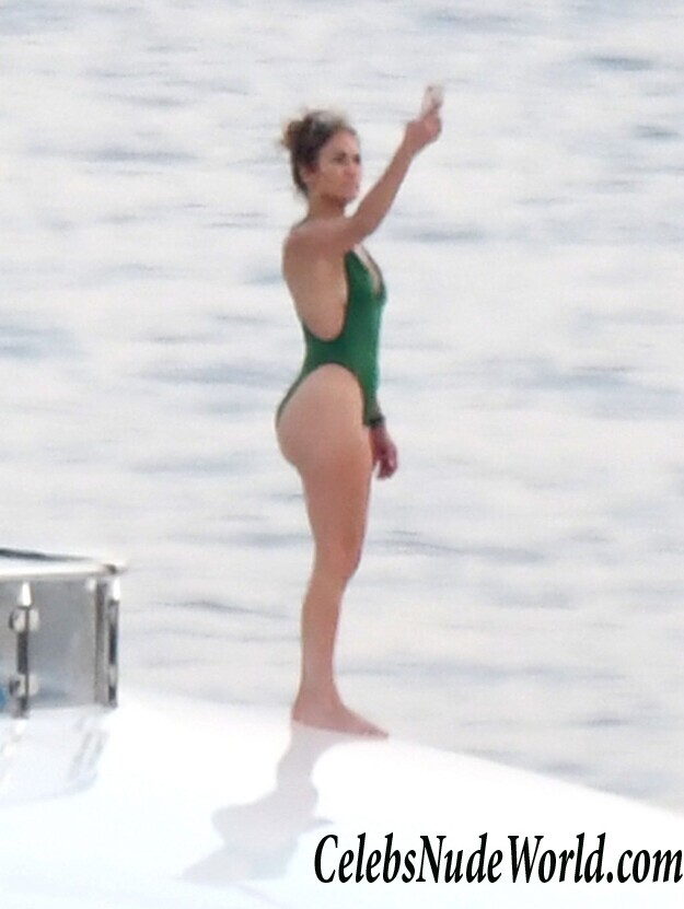 Jennifer Lopez Hot 89350