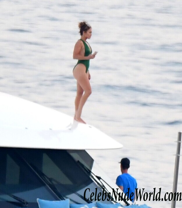 Jennifer Lopez Hot 89351