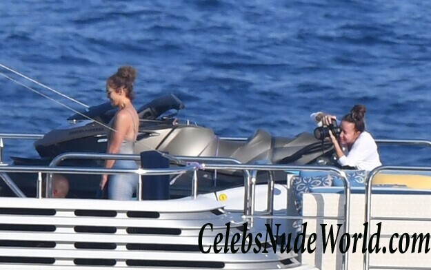 Jennifer Lopez Hot 89360