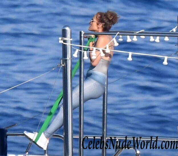 Jennifer Lopez Hot 89365