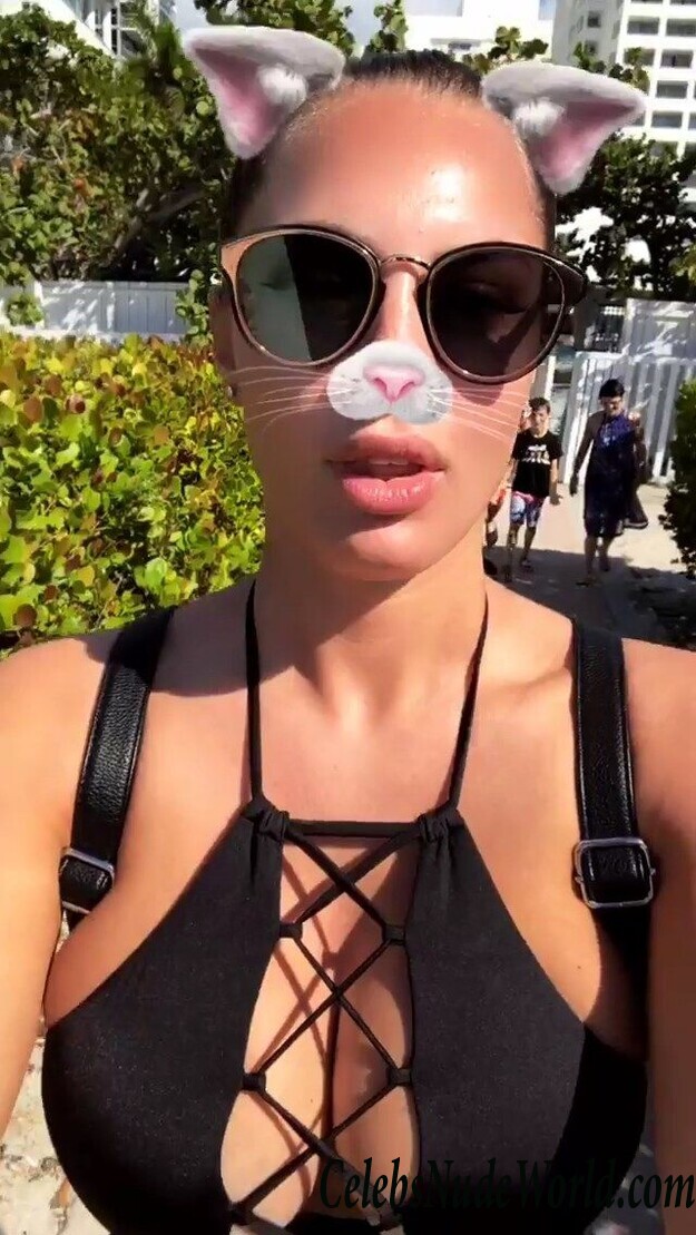 Francesca Brambilla Bikini 89497