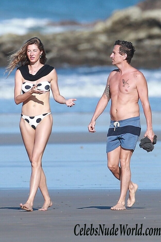 Gisele Bündchen Bikini 89697