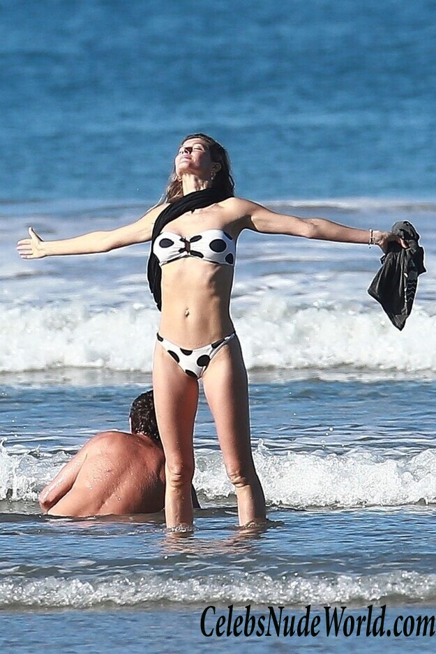 Gisele Bündchen Bikini 89698