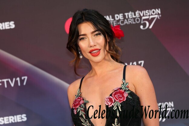 Jacqueline MacInnes Wood Braless 89741