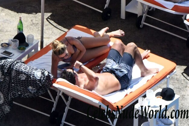 Jennifer Hawkins Bikini 89798