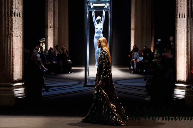 Gigi Hadid See Through 90512