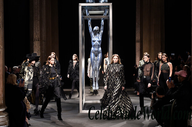 Gigi Hadid See Through 90525