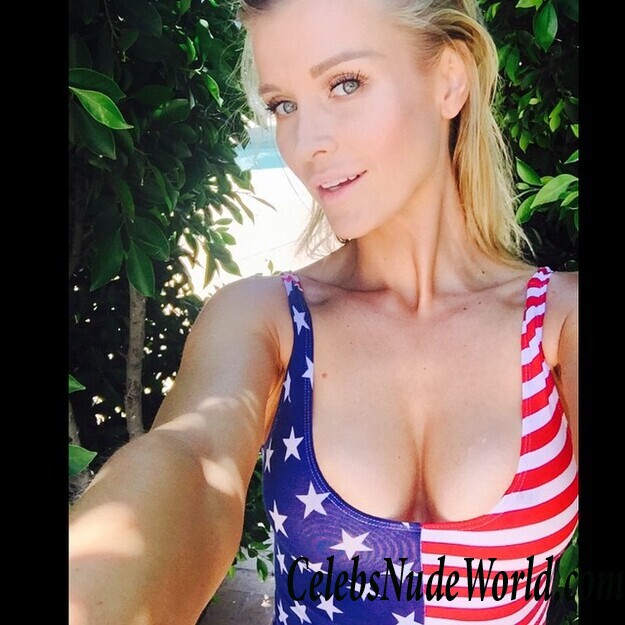 Sexy selfies of Joanna Krupa 90658
