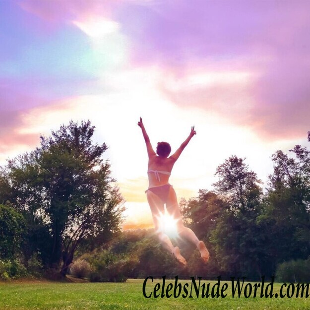 Jeannie Mai Sexy 91120