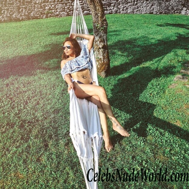 Jeannie Mai Sexy 91174