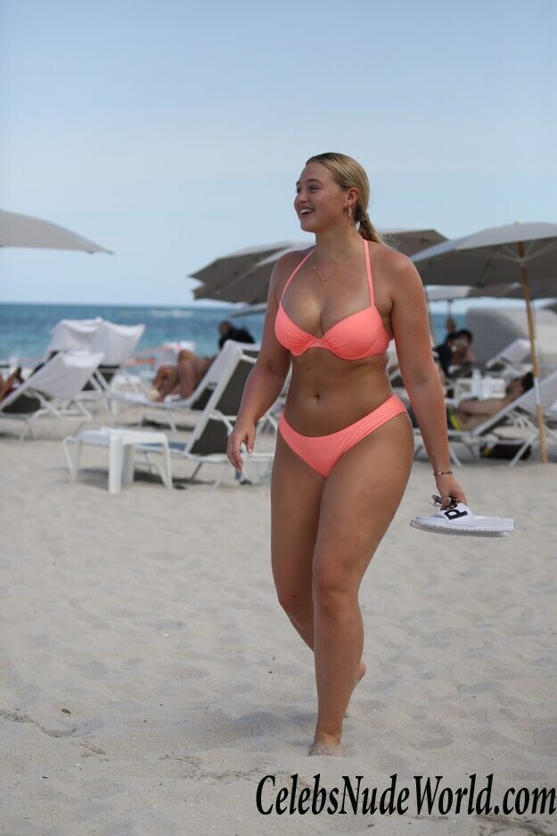 Iskra Lawrence Sexy 92780