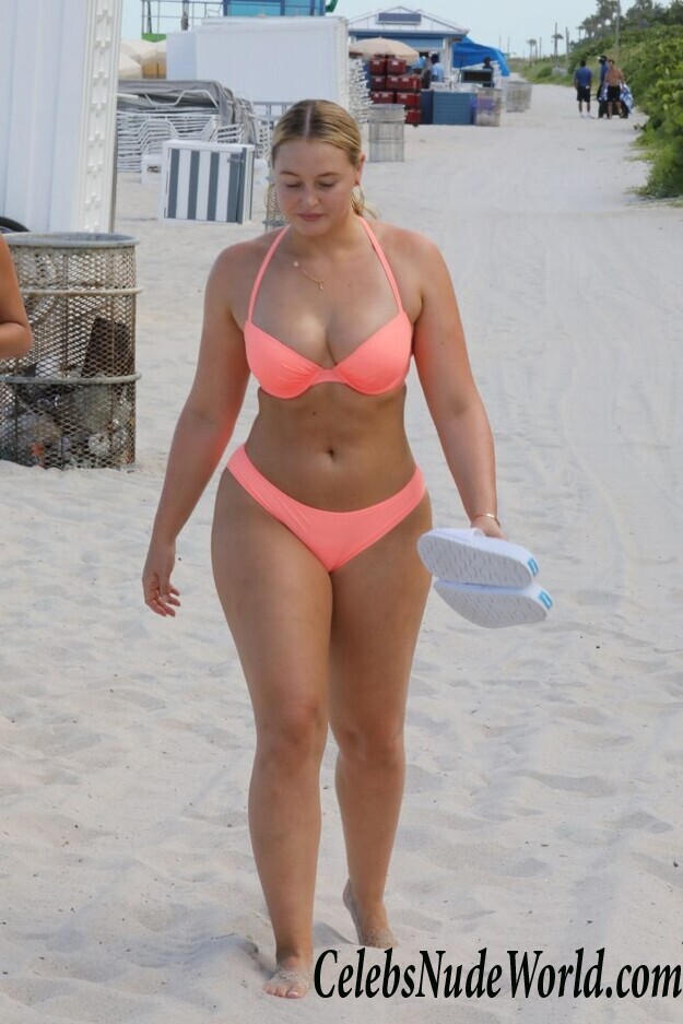Iskra Lawrence Sexy 92821