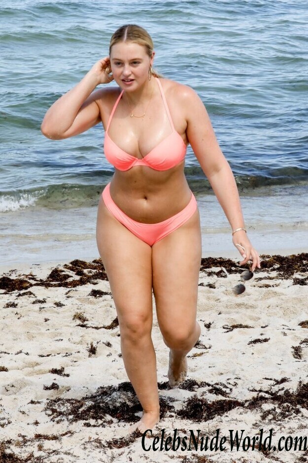 Iskra Lawrence Sexy 92863