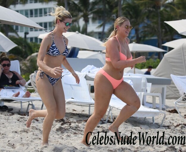 Iskra Lawrence Sexy 92882