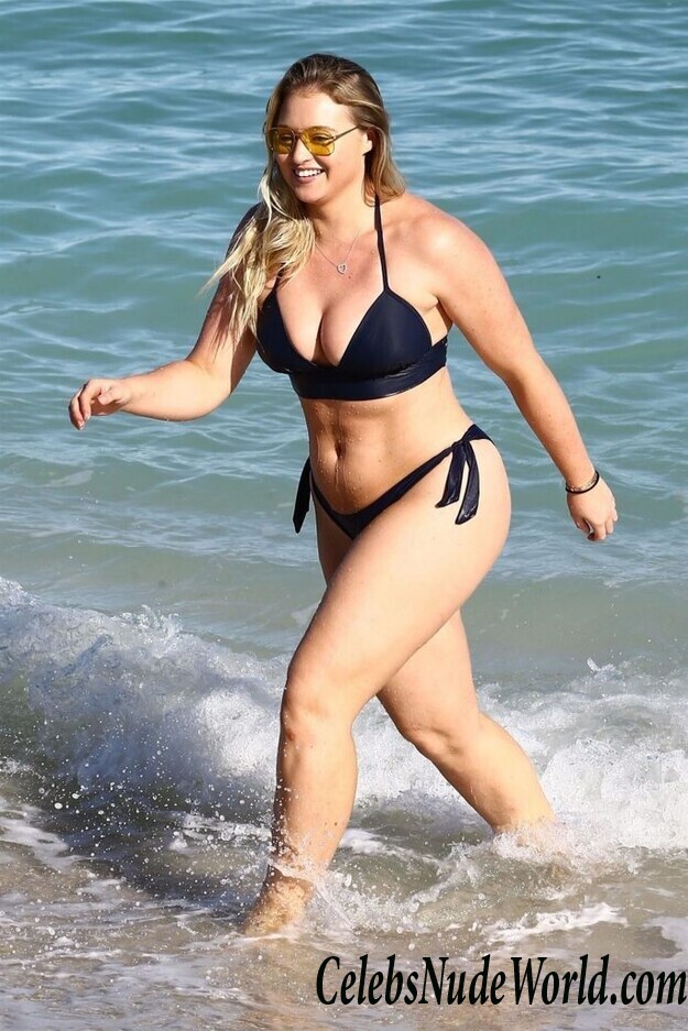 Iskra Lawrence Sexy 92956