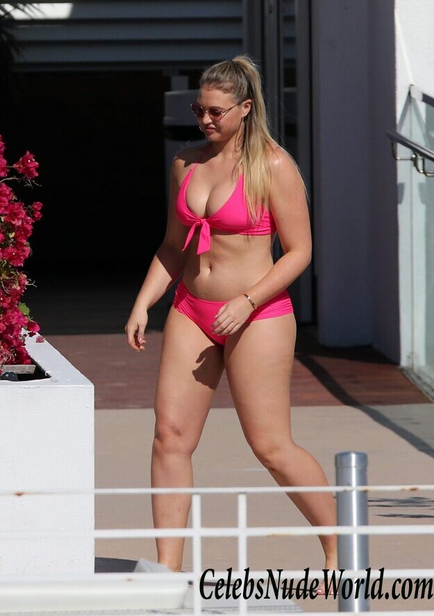Iskra Lawrence Sexy 92957