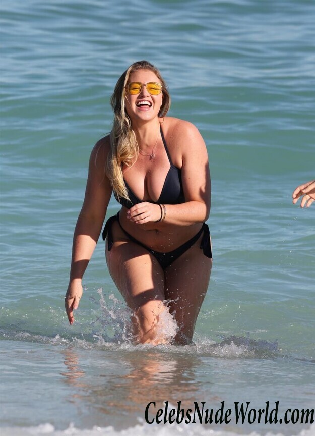 Iskra Lawrence Sexy 92966