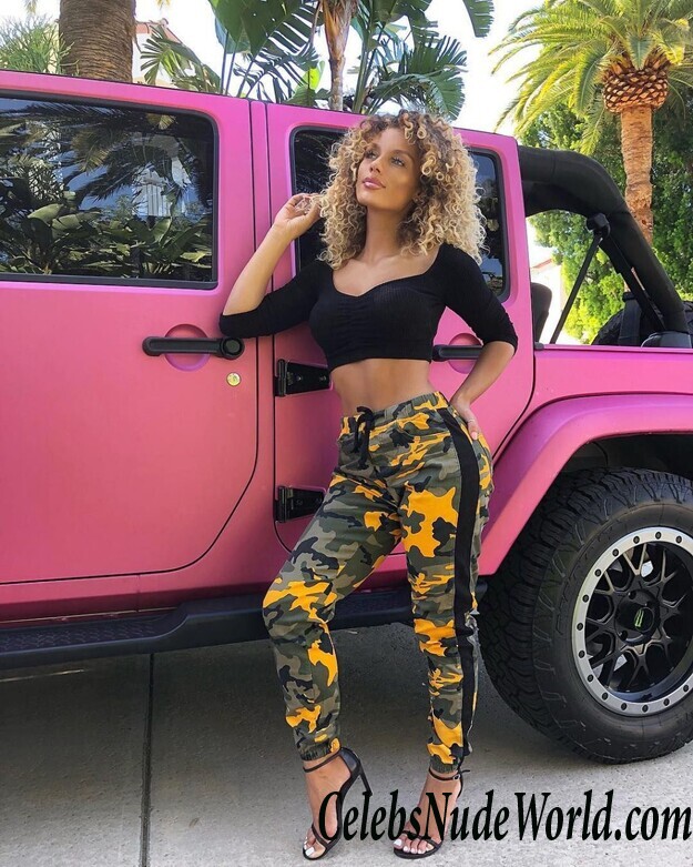Jena Frumes Hot 93063