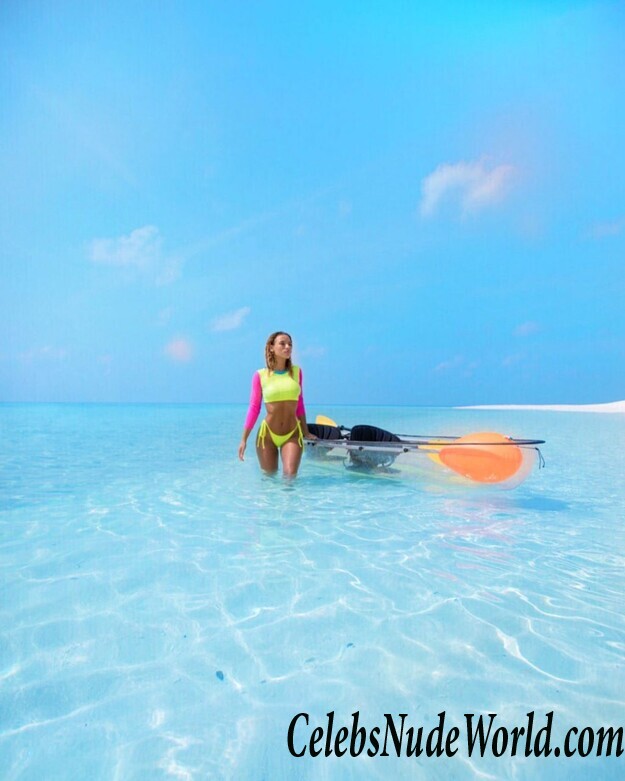 Jena Frumes Hot 93068