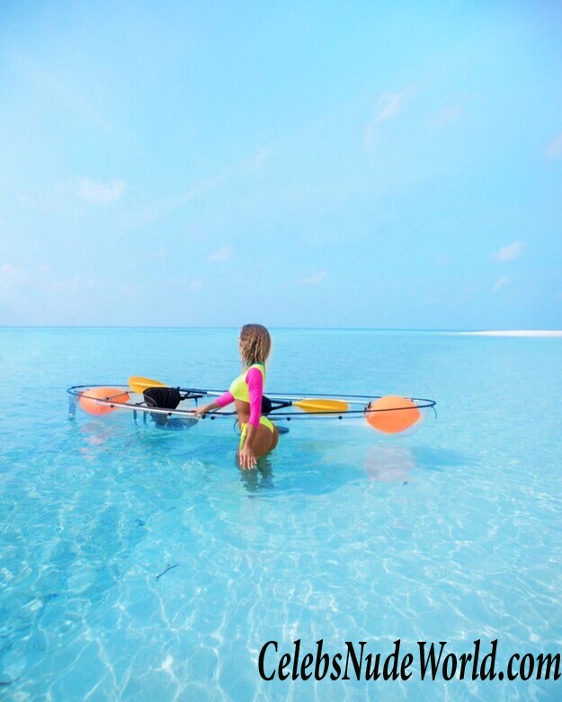 Jena Frumes Hot 93082