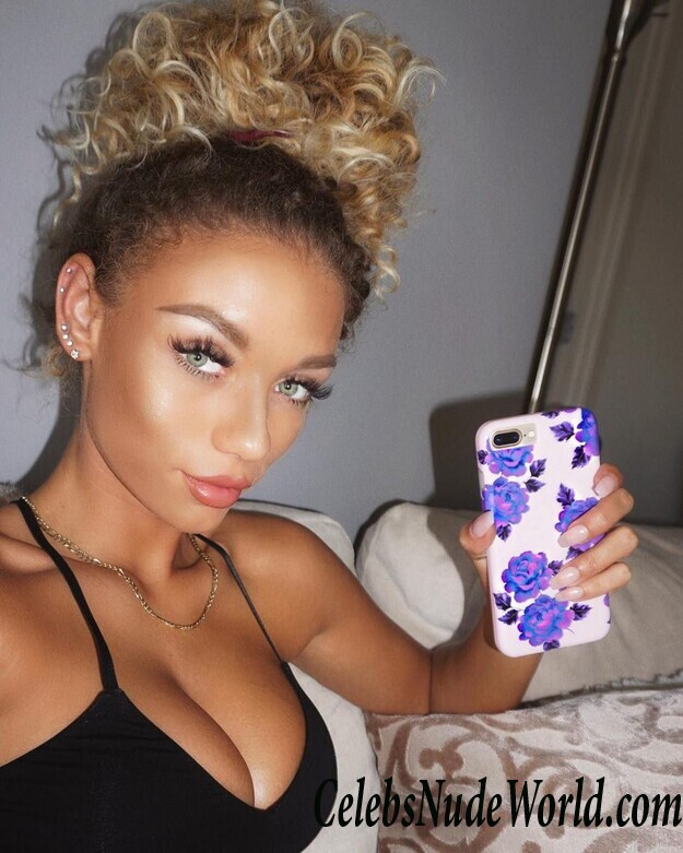 Jena Frumes Hot 93141