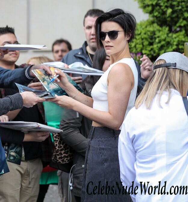 Jaimie Alexander: Awful Pants, Awesome Top 93341