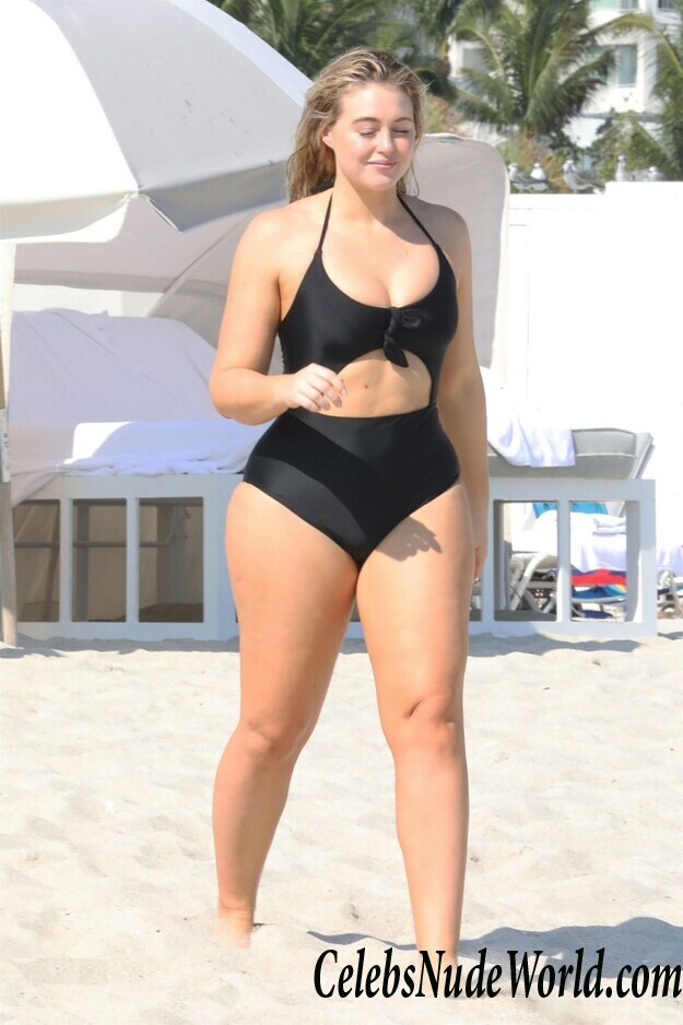 Iskra Lawrence Bikini 93526