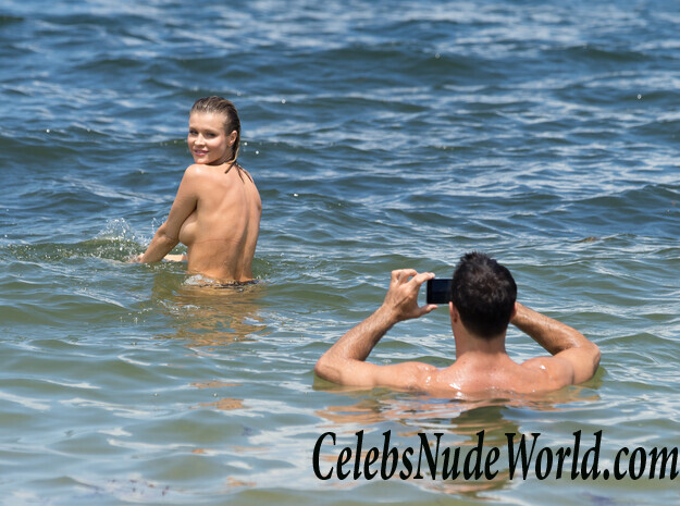 Sexy photoshoot of Joanna Krupa 93740