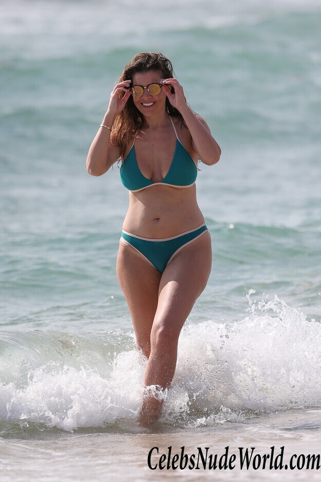 Imogen Thomas: A Thick Ass Seductress 93767