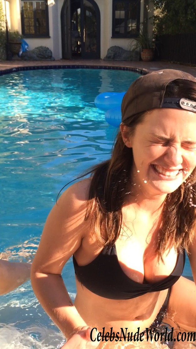 Addison Timlin LEAKS  9405