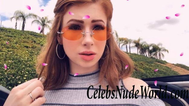 Abigale Mandler Nude  9418