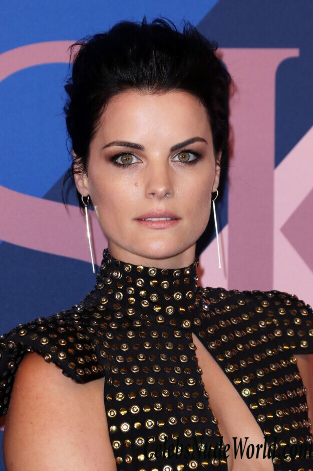 Jaimie Alexander Stares Deep Into Your Soul 94259